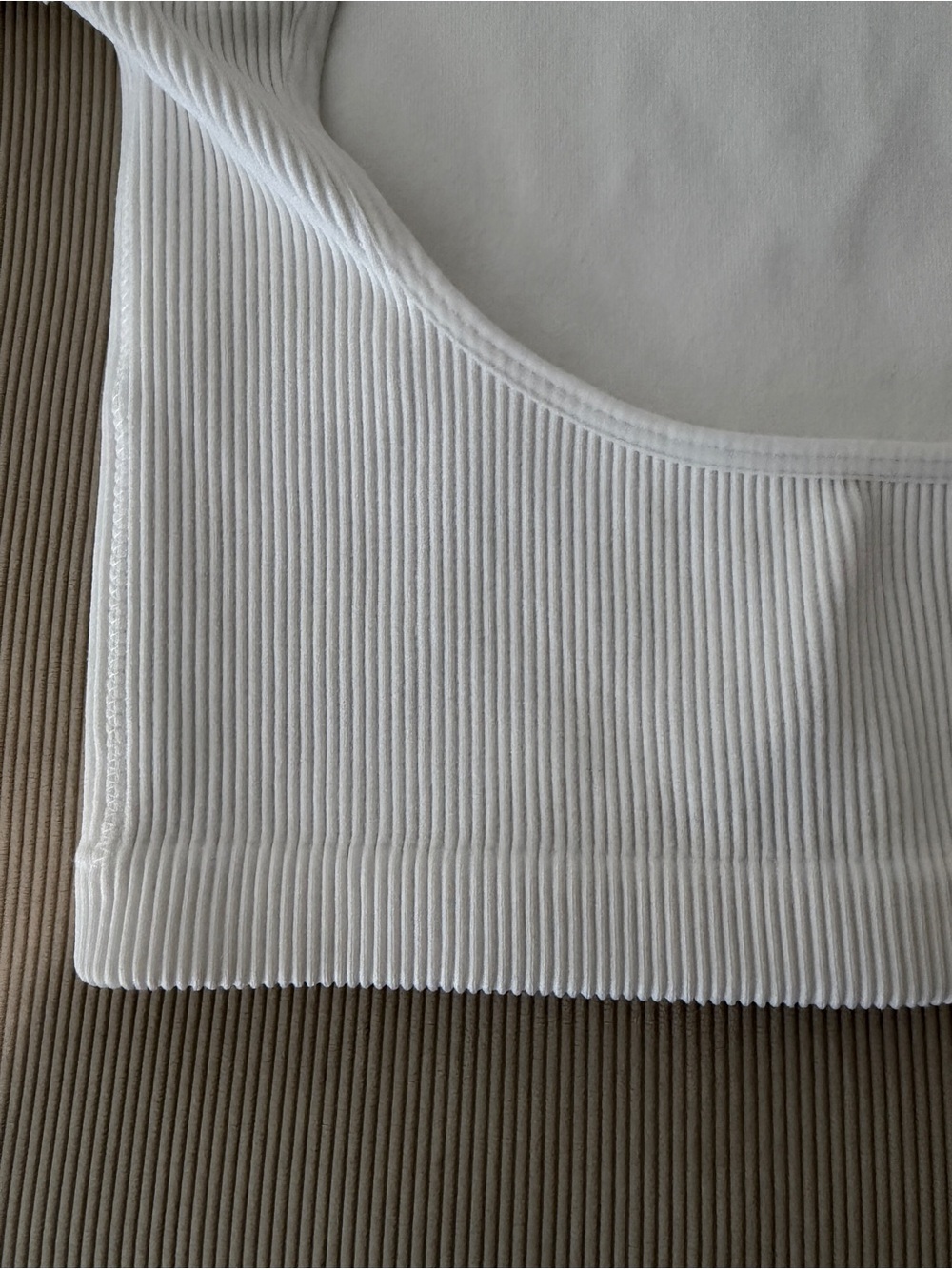 Women’s White Ribbed Long-Sleeve Crop Top - Picture 4 of 4